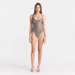 SKIMS BODY UNLINED PLUNGE THONG BODYSUIT | MINK