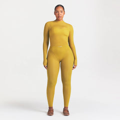 NikeSKIMS WEIGHTLESS LAYERS V-PANEL 28" LEGGING | CITRINE