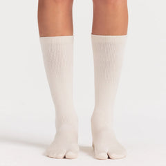 NikeSKIMS ACCESSORIES DRI-FIT™ RIFT KNEE HIGH SOCK | LIGHT OREWOOD BROWN