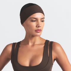 NikeSKIMS FURY ELEVATE HEADBAND | DARK SEPIA