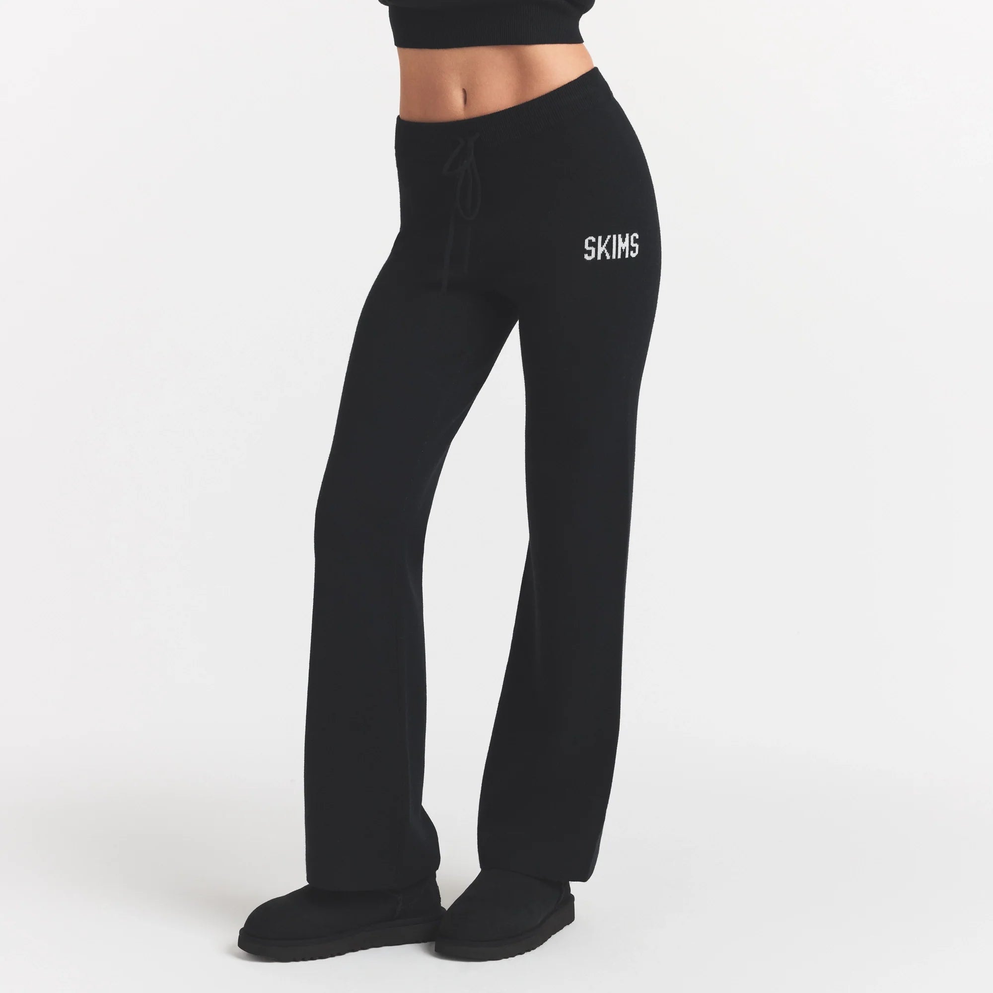 SWEATER KNIT LOGO PANT | ONYX EGRET