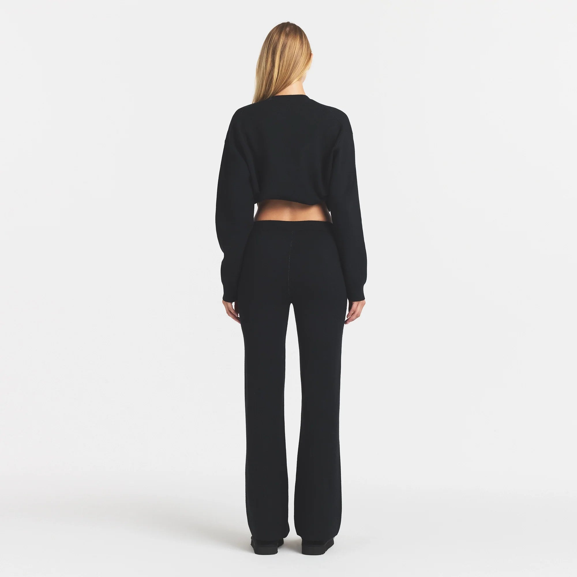 SWEATER KNIT LOGO PANT | ONYX EGRET