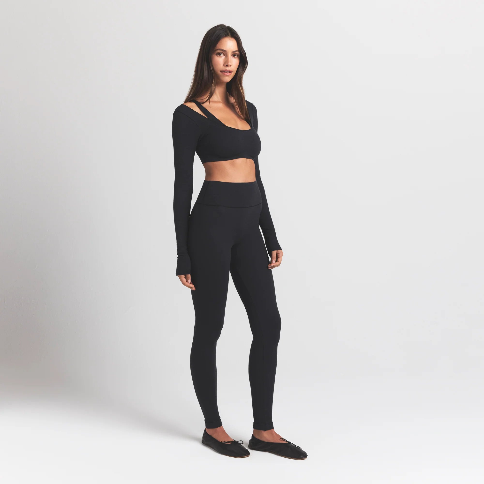 WOOL RIB LONG SLEEVE CROPPED TOP | OBSIDIAN
