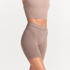 NikeSKIMS RIBBED SEAMLESS 5" BIKER SHORT | DRIFTWOOD