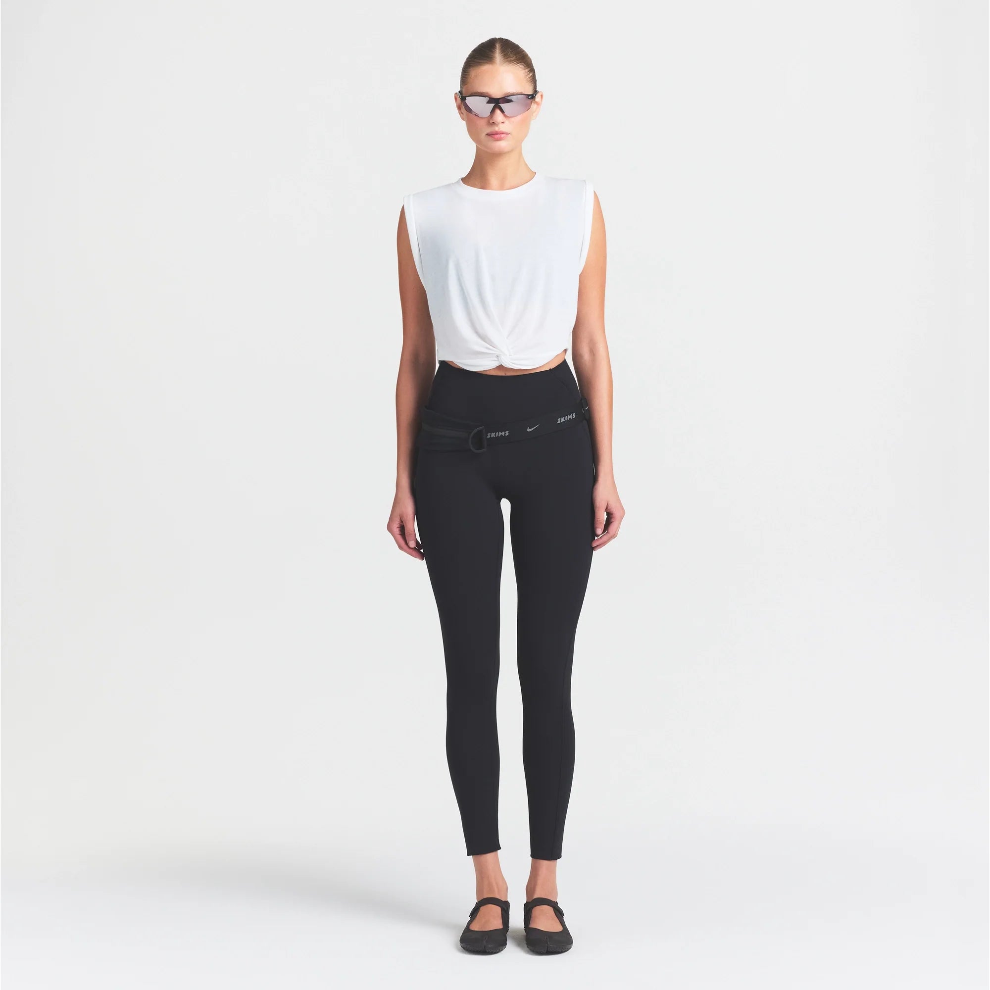 NikeSKIMS PERFORMANCE COTTON BLEND CROP TWIST TANK | SNOW