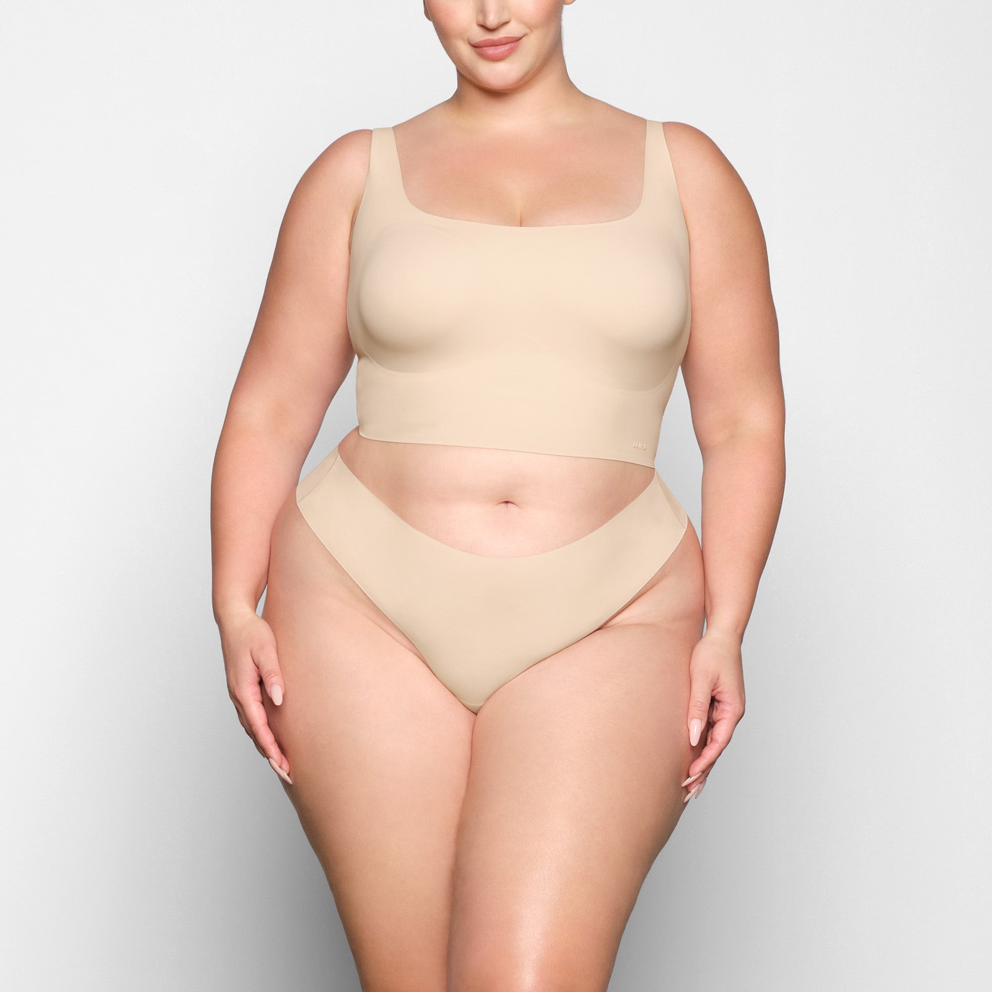 NAKED DIPPED THONG | SAND