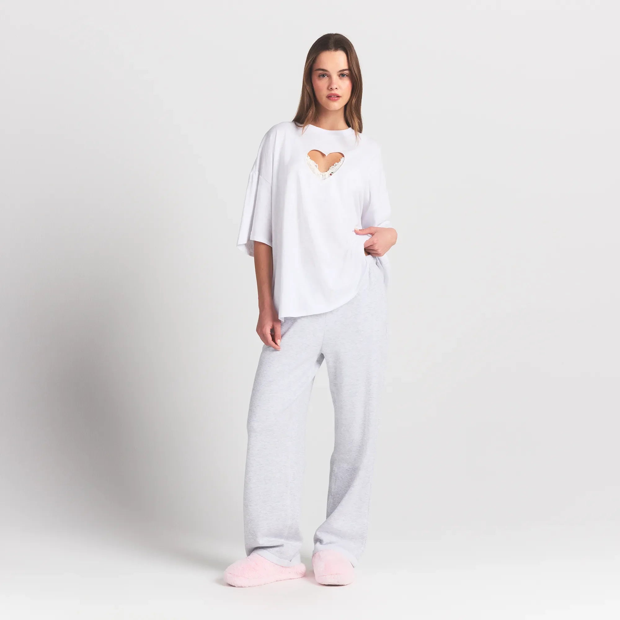 WORN IN JERSEY OVERSIZED HEART T-SHIRT | SNOW