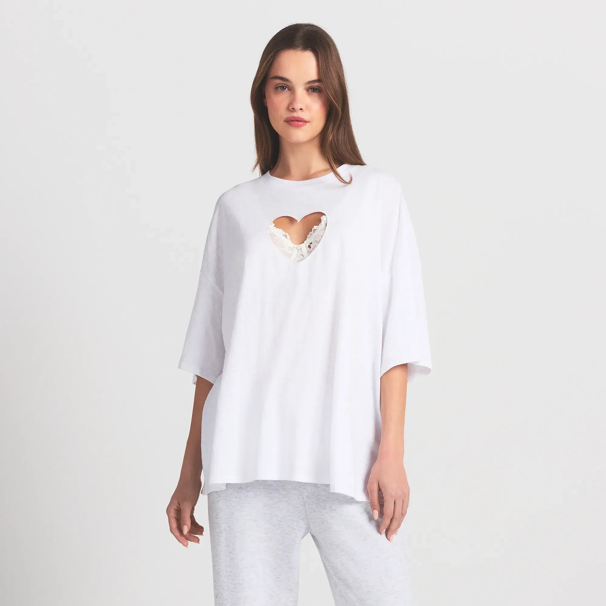 WORN IN JERSEY OVERSIZED HEART T-SHIRT | SNOW