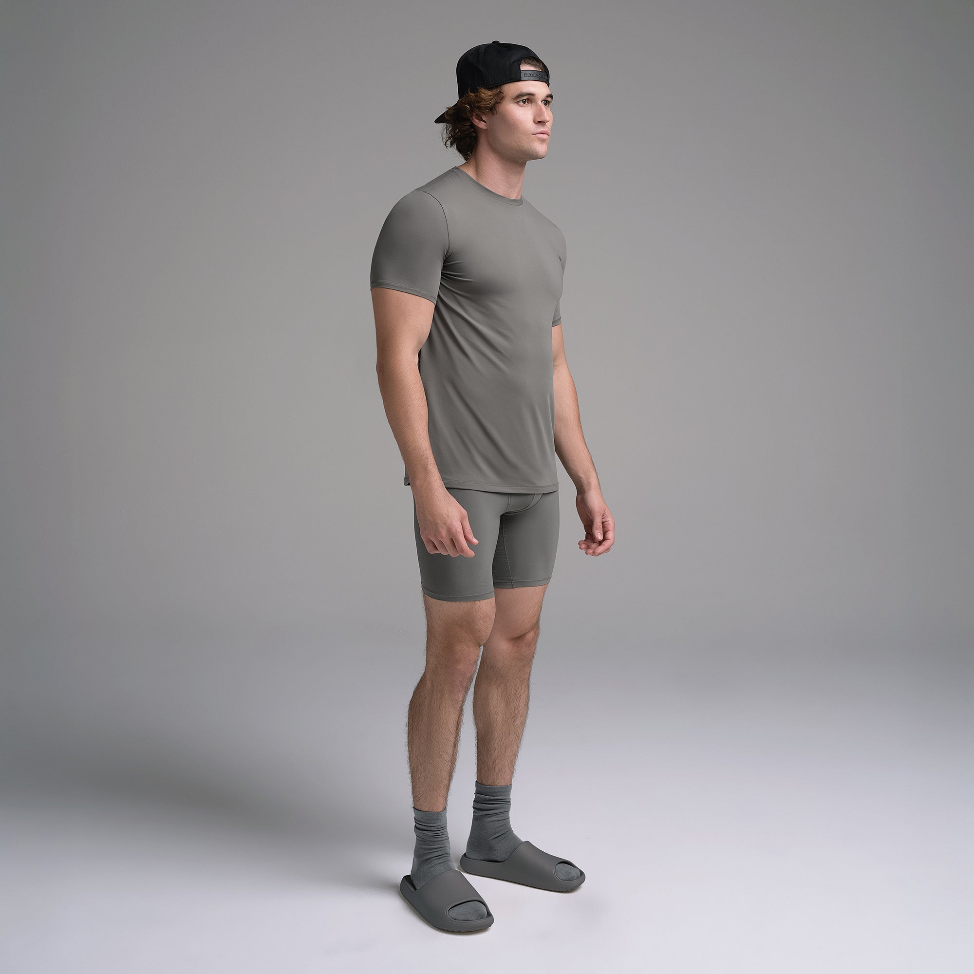 SKIMS FLEX MENS T-SHIRT | GUNMETAL